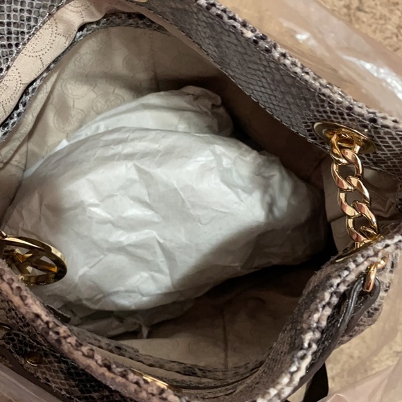 Snake print Michael Kors purse. - Picture 7 of 7